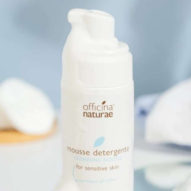 Mousse Detergente Viso Pelle Sensibile