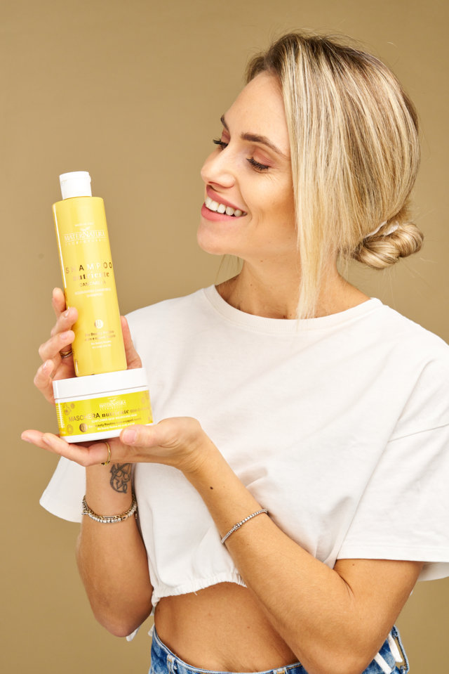 Shampoo Capelli Secchi alla Camomilla