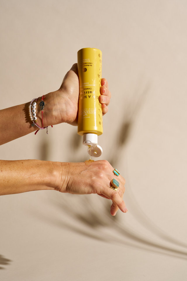 Shampoo Capelli Secchi alla Camomilla