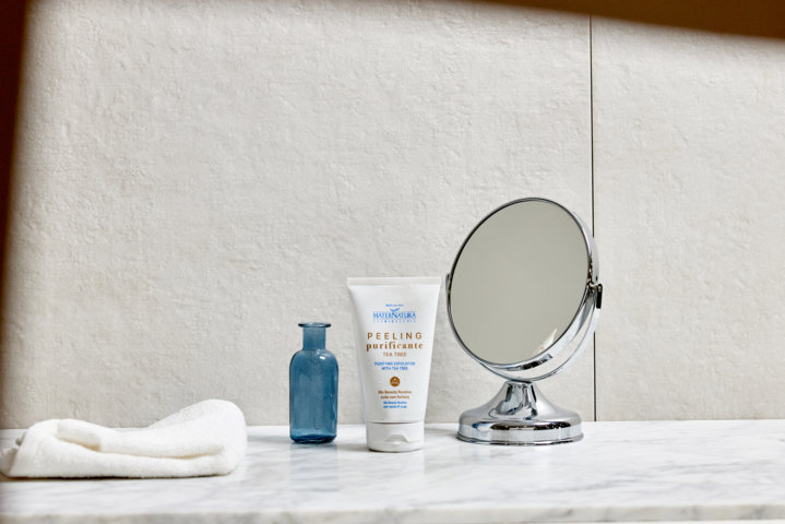 Peeling cute con forfora al Tea Tree