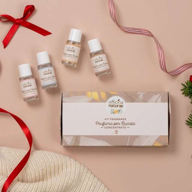 Kit Profumo Per Bucato Concentrato 4 Fragranze - Fior D'Avena, Petali di Rosa, Pesca Vaniglia E Brezza Marina Officina Naturae